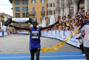 16ª Maratonina - Half Marathon © Elena Bertolini